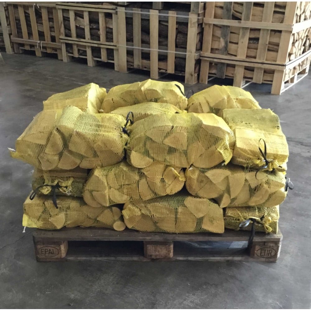40 Handy Nets Of Kiln Dried OAK & ASH Logs Delivered 40 Handy Nets Of Kiln Dried OAK & ASH Logs Delivered